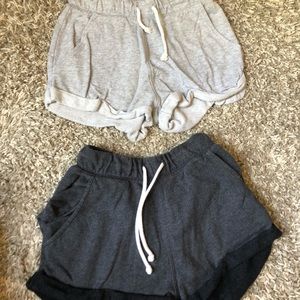 h and m short